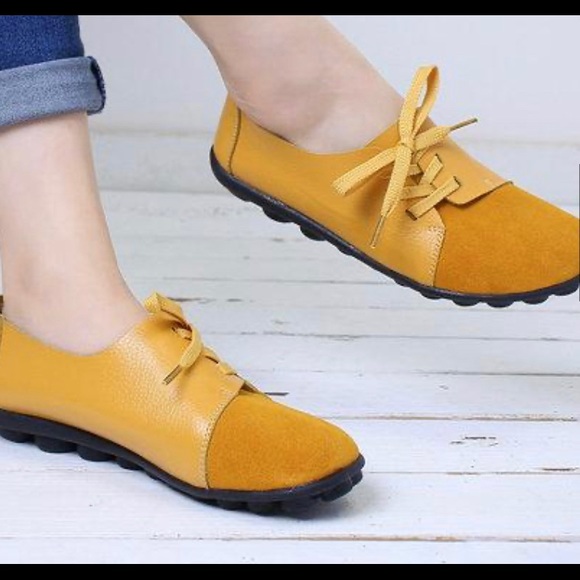 Yellow Suede and Leather Lace Up Shoes - Picture 7 of 7